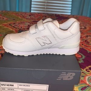 Kid New Balance